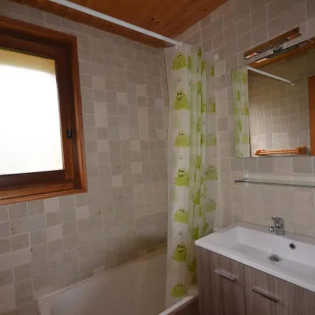 Apartment A - Proche Centre Et Pistes, Balcon, Parking, Animaux Acceptes - Fr-1-623-278