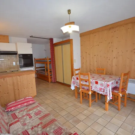 à - Proche Centre Et Pistes, Balcon, Parking, Animaux Acceptés - Fr-1-623-278 Appartamento *